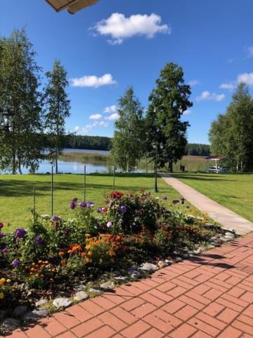 Wonderful Cottage By The Lake Hautjarvi Екстериор снимка