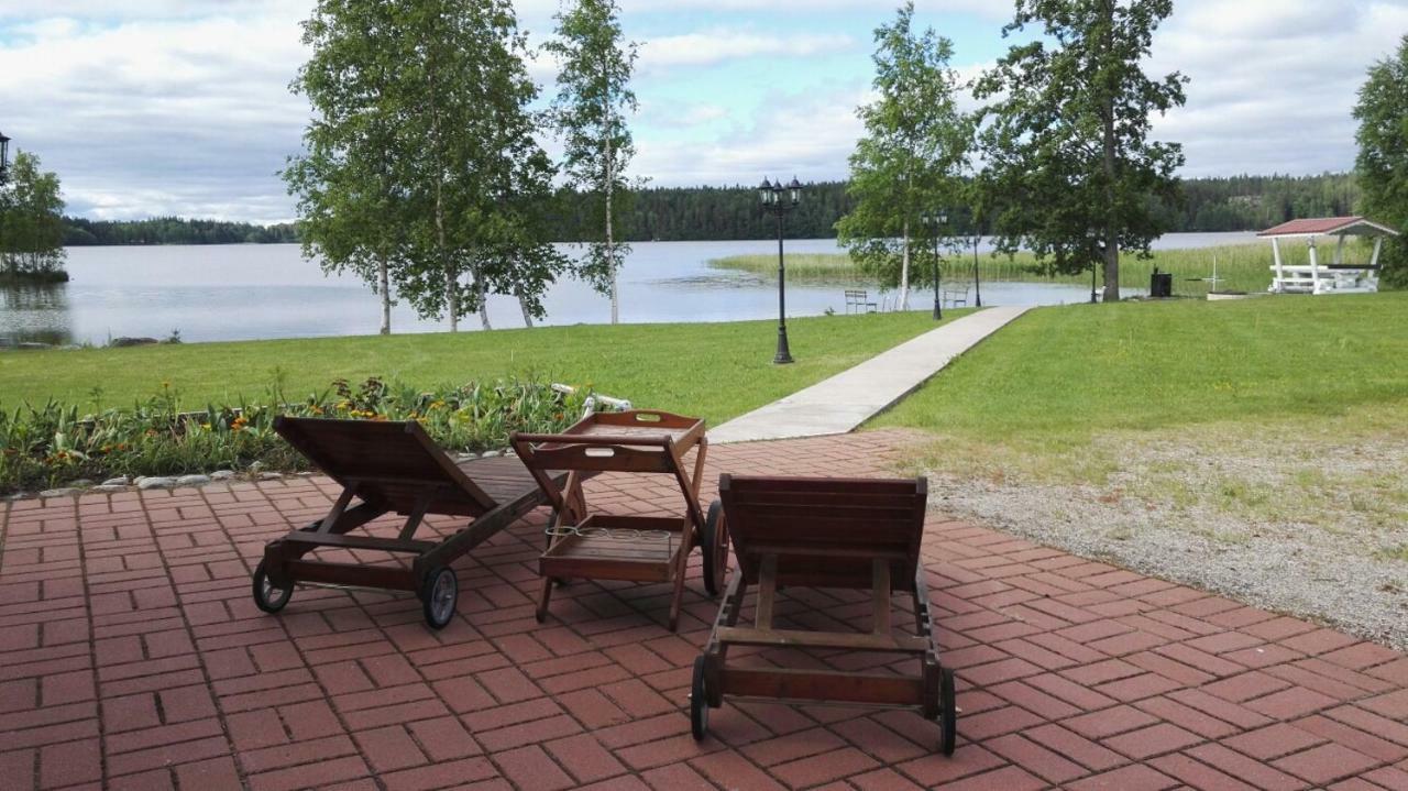 Wonderful Cottage By The Lake Hautjarvi Екстериор снимка